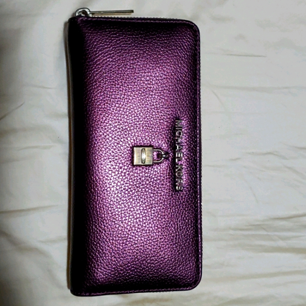 Authentic Micheal Kors wallet
